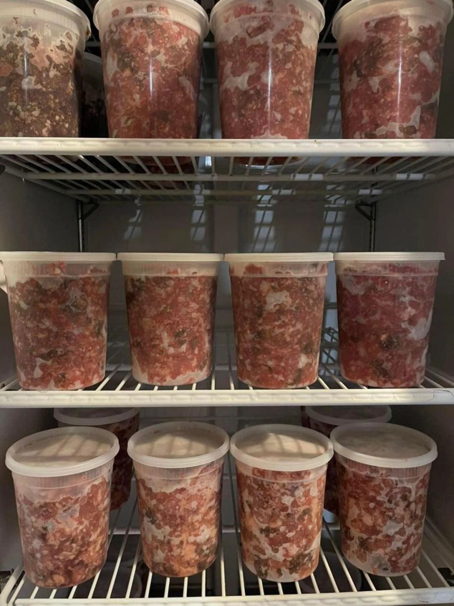Ground raw dog food 4lb (Chick., beef, green tripe, kelp, and farm fresh eggs)
