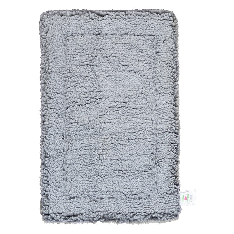 Huggle Fleece Mat (Grey)
