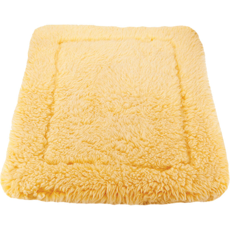 Huggle Fleece Mat (White)