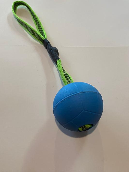 Klin rubber ball with handle & magnet